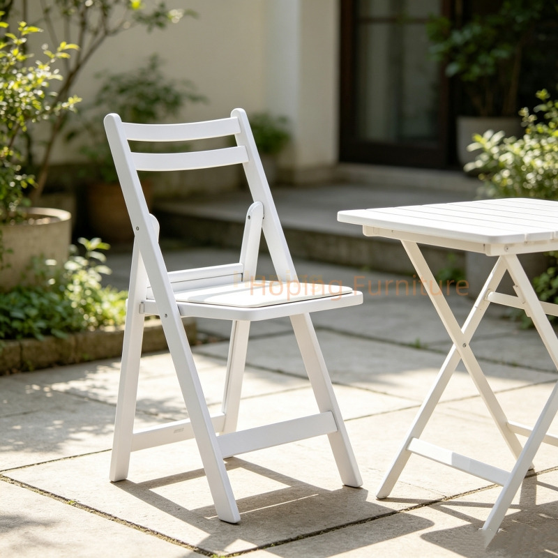 White Plastic Folding Chair Slatted Back Portable Outdoor Banquet Dining Chair Hotel Cheap Chair Plastic Frame Wedding Chair Banquet Dining Chair
