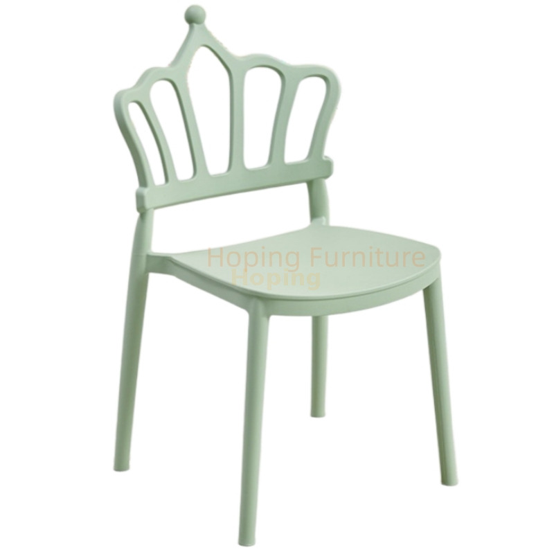 White Crown Shape Plastic Kids Chair Hollow Back Children Chair for Party Kindergarten Home Modern White Plastic Frame Dining Chair