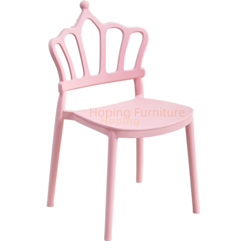 White Crown Shape Plastic Kids Chair Hollow Back Children Chair for Party Kindergarten Home Modern White Plastic Frame Dining Chair