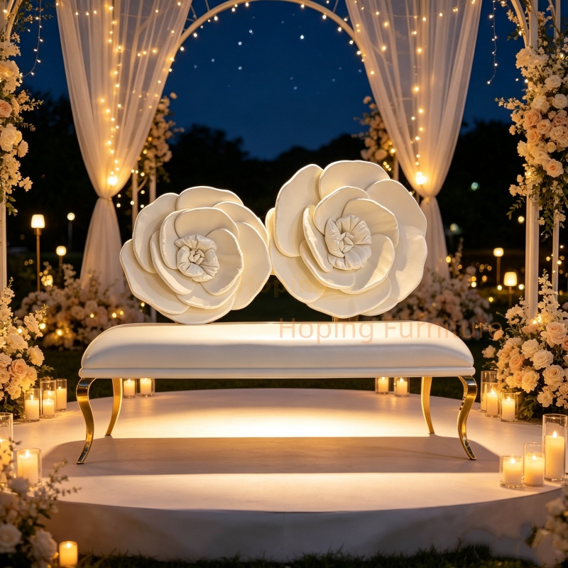 White Rose Flower Back Wedding Loveseat Bench Gold Metal Leg Bridal Wedding Sofa For Event Banquet King and Queen Rental Chairs Party Wedding Chairs